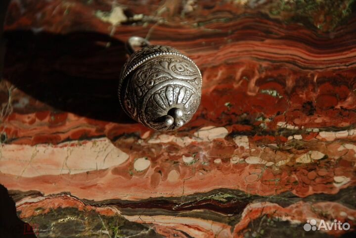 Серебряная подвеска с «желудями». Ожерелье женское