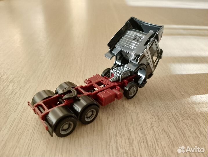 776) Тягач Mercedes Benz SK 2448 трёхосный