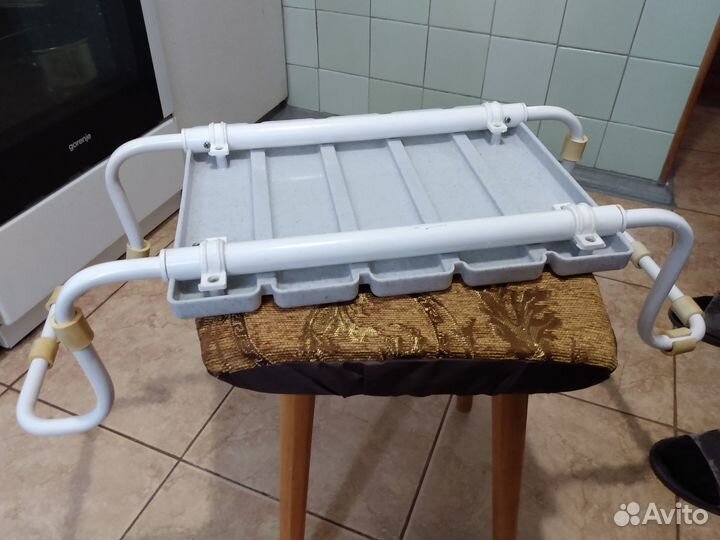 Сиденье в ванную