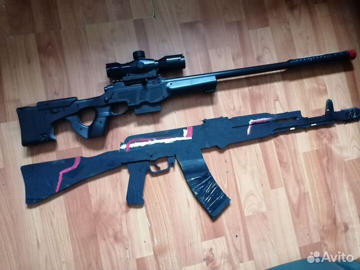 Деревянное и пластмассовое оружие из игры стандофф