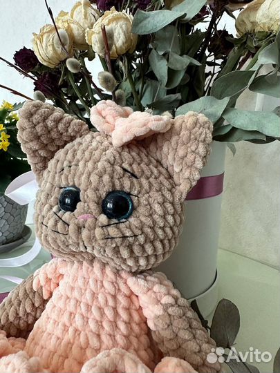 Вязаная плюшевая игрушка