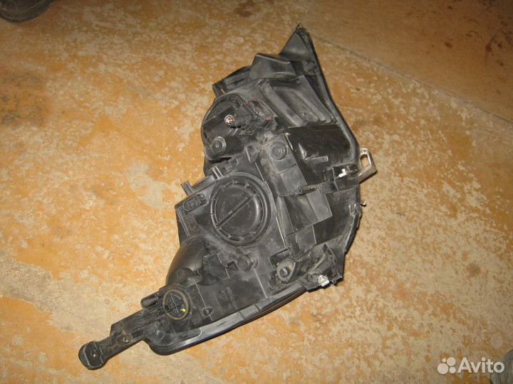 Фара левая Opel Astra J GTC