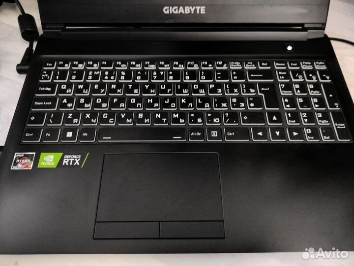 Продам игровой ноутбук gigabyte