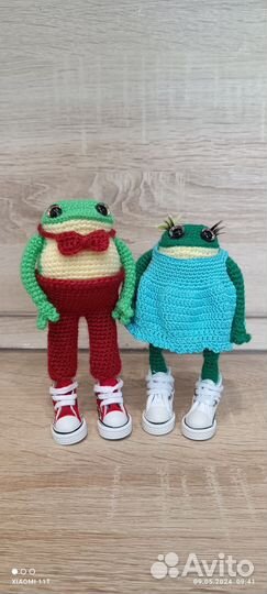 Лягушата ручная работа. Вязаные лягушки