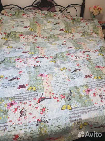 Покрывало новое двухсторонние, жаккард