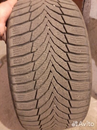 Bridgestone B391 235/35 R19 91W