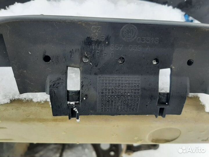 Накладка на панель приборов Skoda Octavia A4 Tour