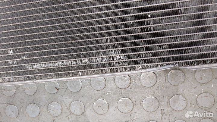 Радиатор охлаждения двигателя Volkswagen Sharan, 2012