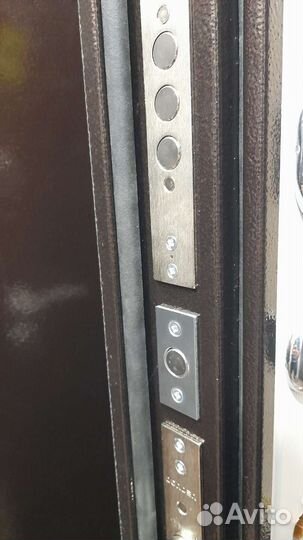 Дверь входнаяс терморазрывом