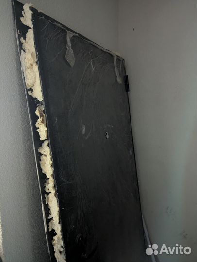 Входная металлическая дверь