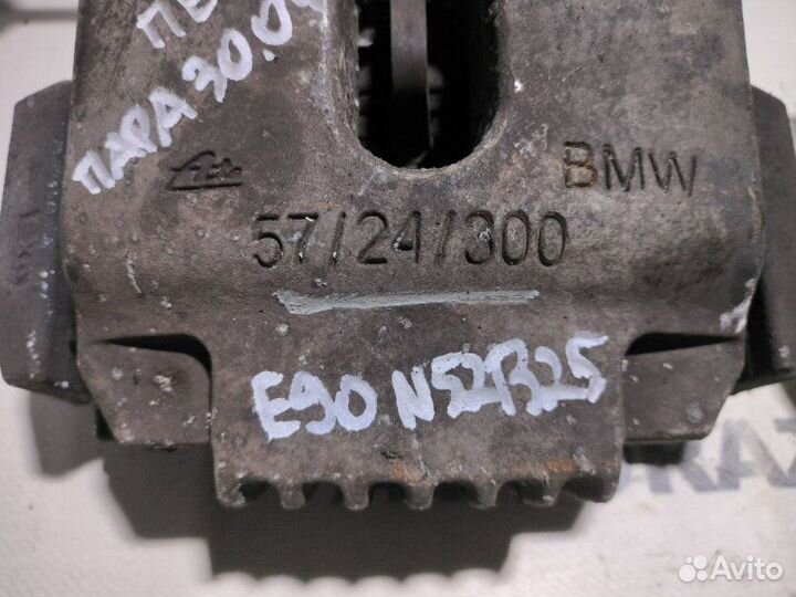 Суппорт тормозной передний Bmw 3 E90 N52B25 2005