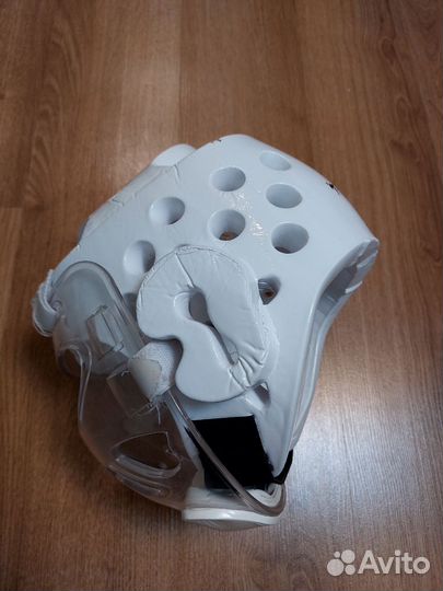 Шлем для единоборств