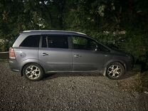 Opel Zafira 2.0 MT, 2006, 280 000 км, с пробегом, цена 400 000 руб.