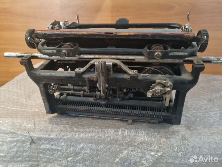 Печатная пишущая машинка Continental