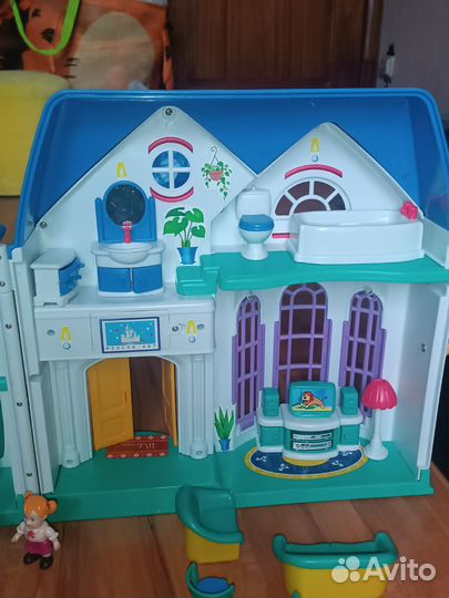 Домик кукольный с мебелью