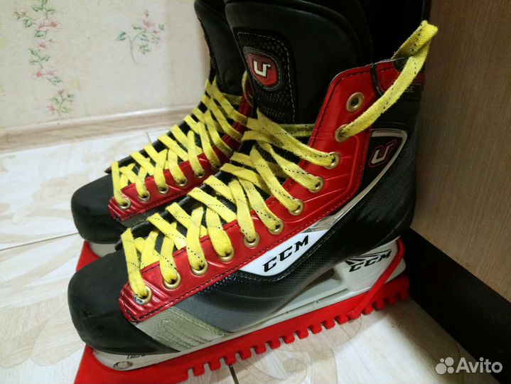 Коньки хоккейные CCM U+Crazy Light,OVi