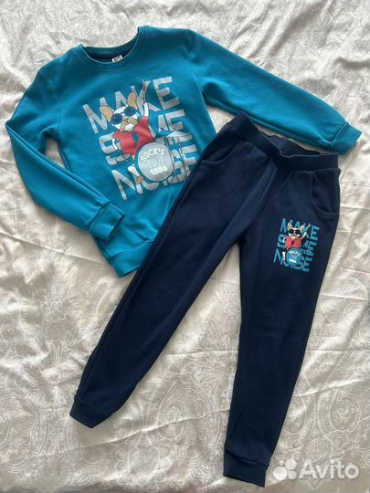 Костюмы, пижамы