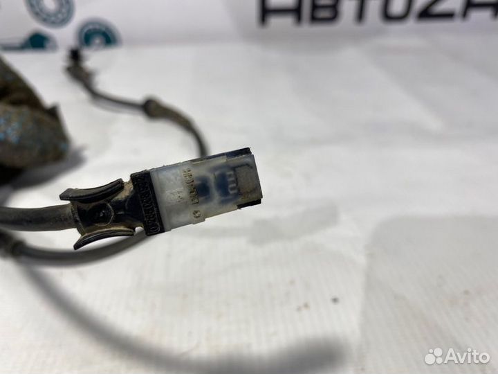 Датчик abs передний правый Лада Ларгус 21129 2020