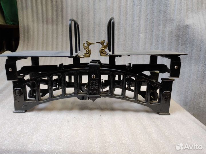 Старинные весы до 5кг. Завод 