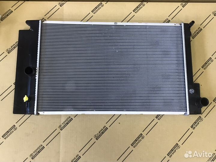 Радиатор охлаждения двигателя toyota corolla 180 2