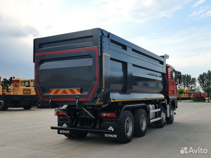 SITRAK C7H 8x4, 2023