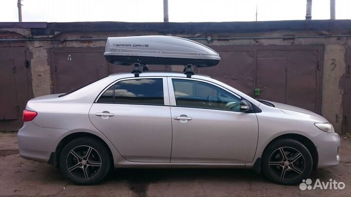 Бокс на крышу Toyota Corolla