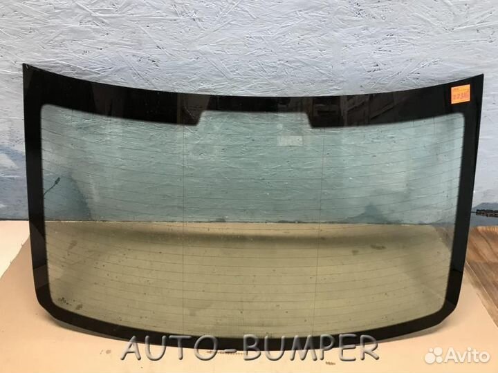 VW Jetta 2006- Стекло заднее с обогревом