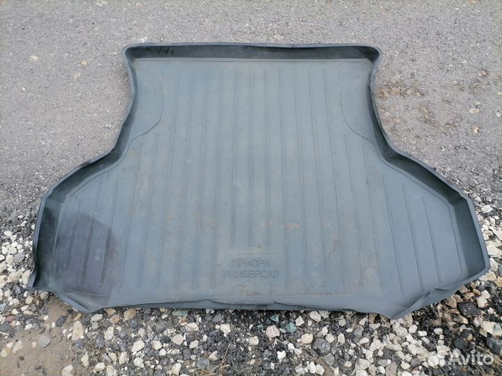 Коврик поддон приора универсал ваз 2171