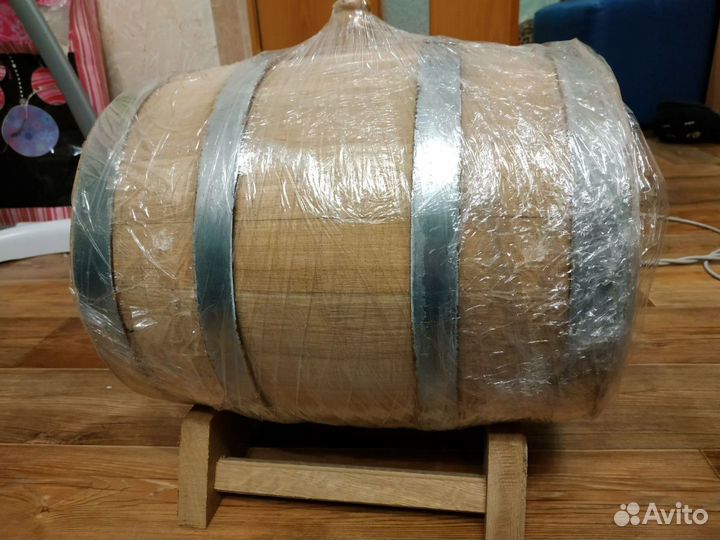 Дубoвая бoчкa для выдержки aлкоголя