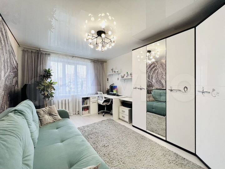 2-к. квартира, 64 м², 9/10 эт.