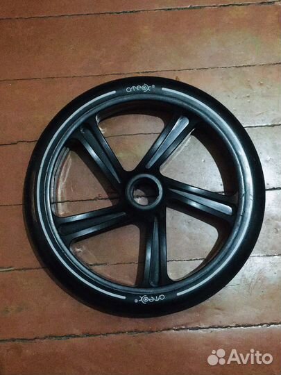 Колесо самоката 200 мм