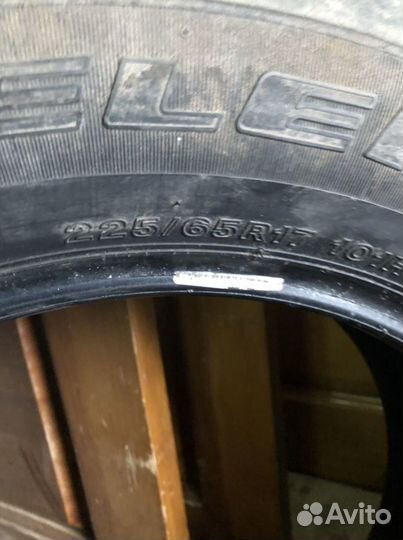 Bridgestone Dueler M/T 225/65 R17
