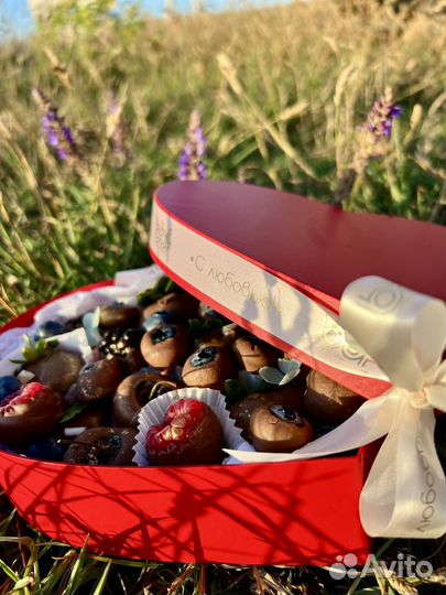 Фрукты в шоколаде