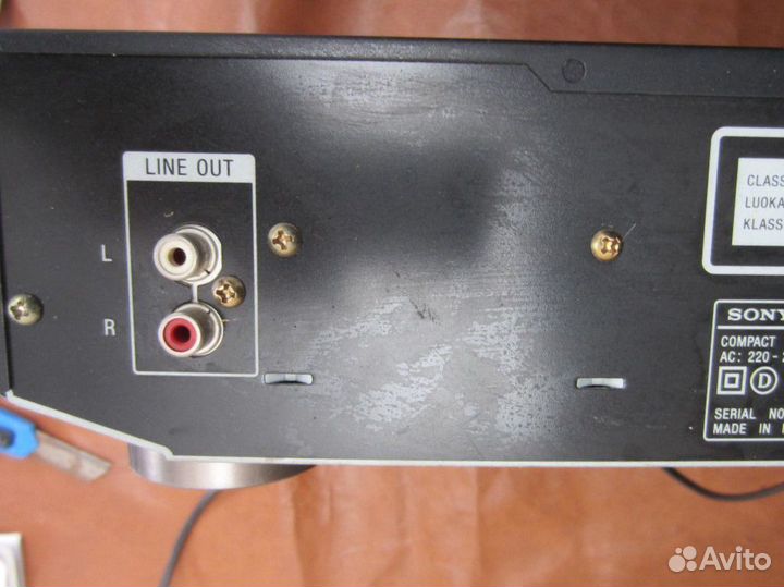 CD проигрыватель Sony CDP-XE200