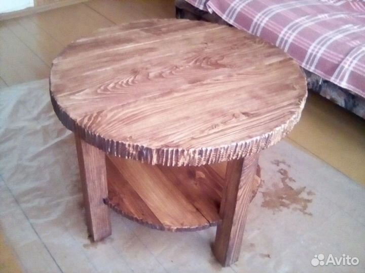 Журнальный столик