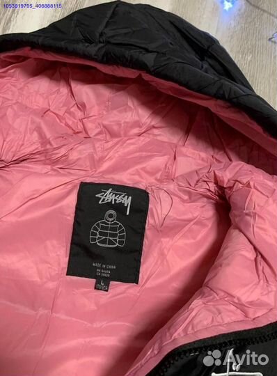 Стильный зимний пуховик от Stussy