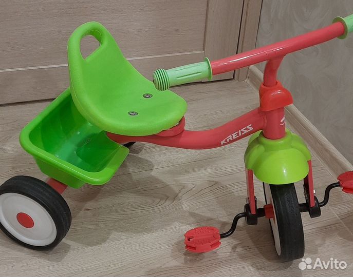 Трехколесный велосипед