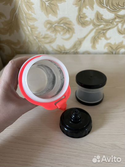 Спортивная бутылка для воды H&M