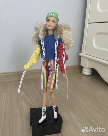 Кукла барби шарнирная