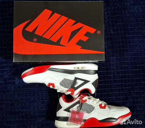 Кроссовки Nike Air Jordan 4 Retro