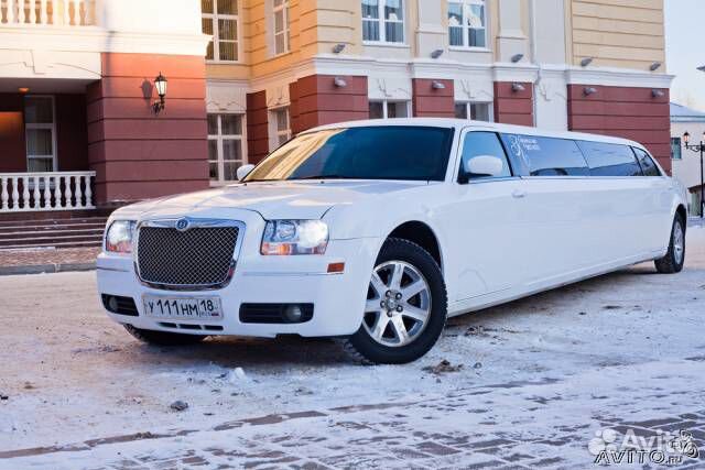 Прокат лимузина Chrysler 300 C