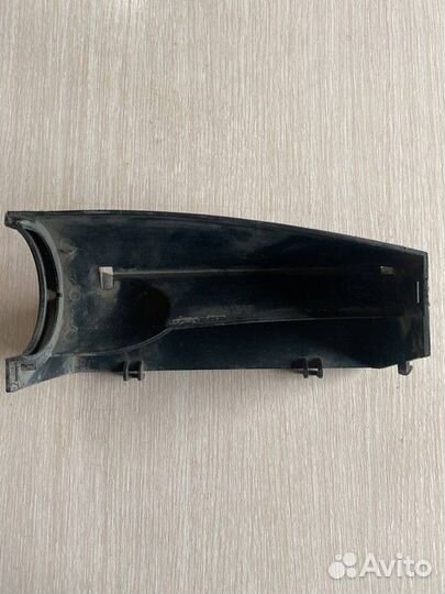 Воздуховод с передней панели Volkswagen Passat