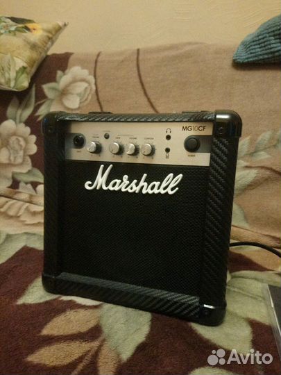 Комбоусилитель Marshall mg10cf
