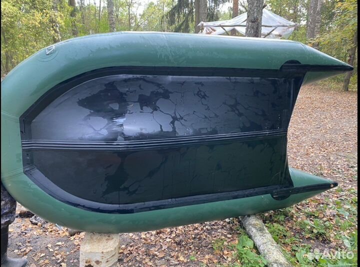 Лодка с мотором