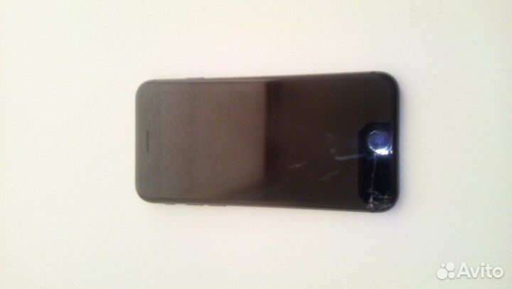 Телефон iPhone 8 64 gb