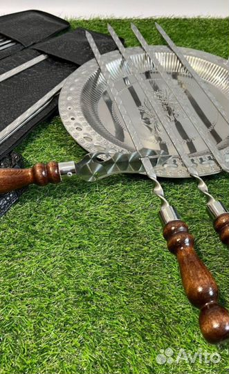 Набор шампуров в коже