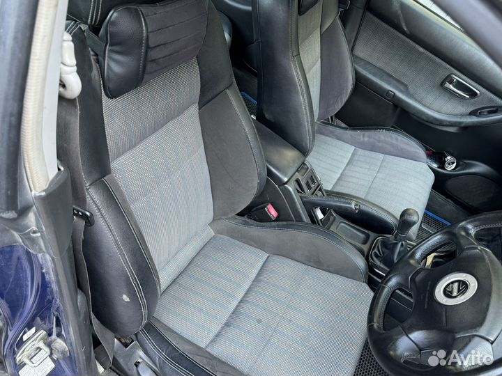 Subaru Legacy 2.0 МТ, 2000, 300 000 км