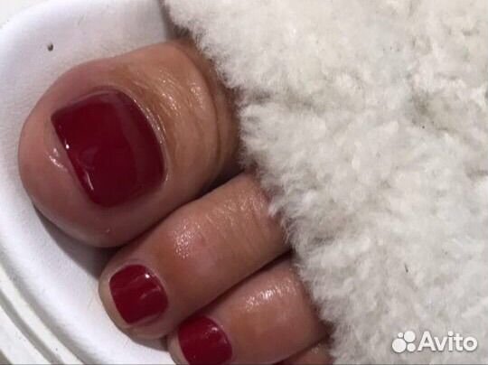 Модель на маникюр педикюр