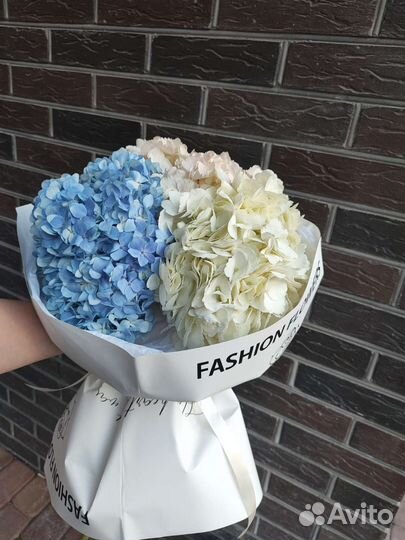 Доставка цветов (букетов)