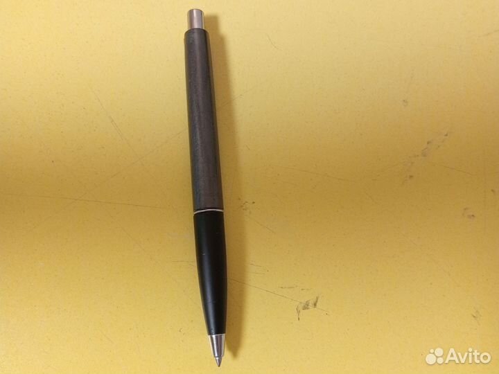 Шариковая ручка parker
